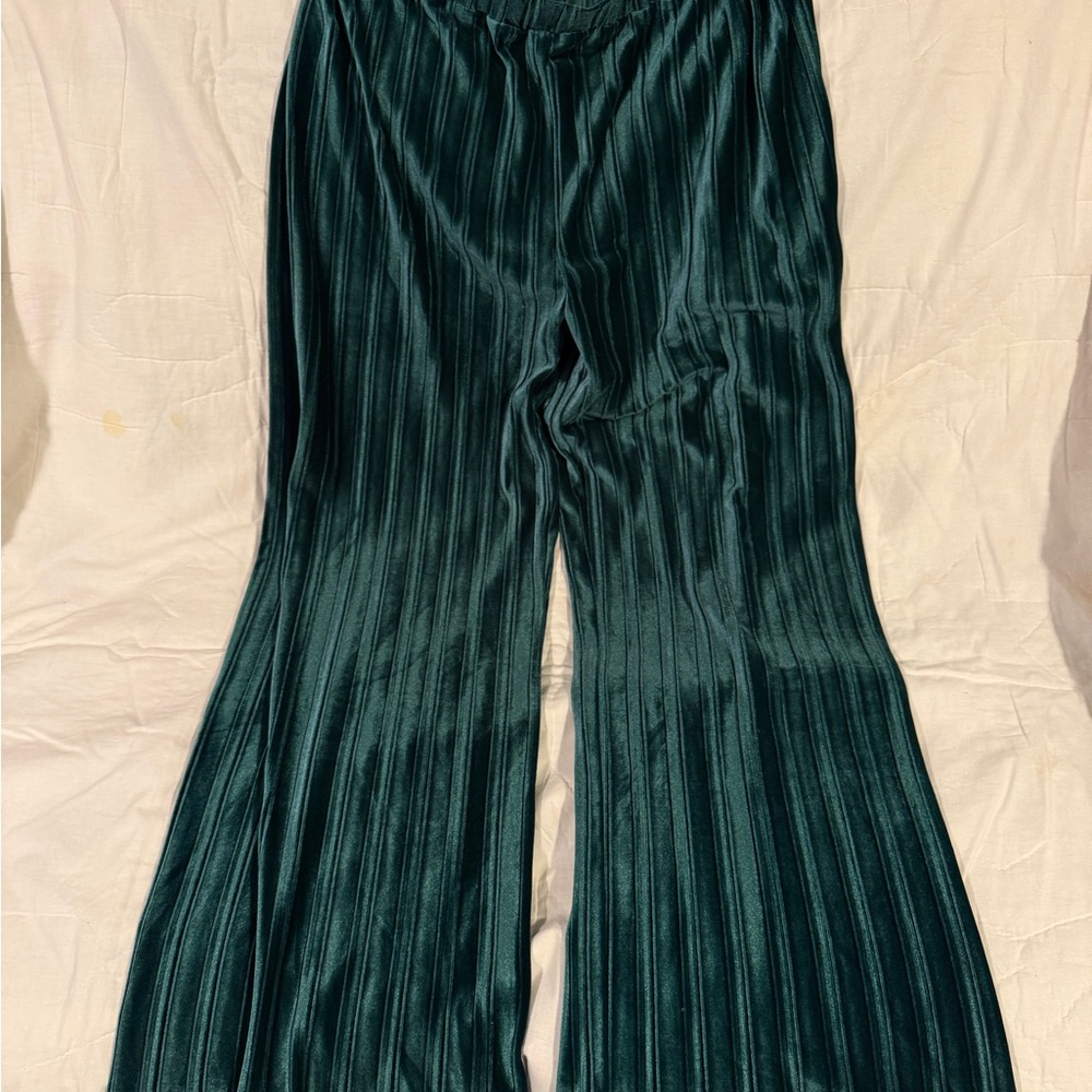 Cable & Gauge Velvet Green Pleated Pants L